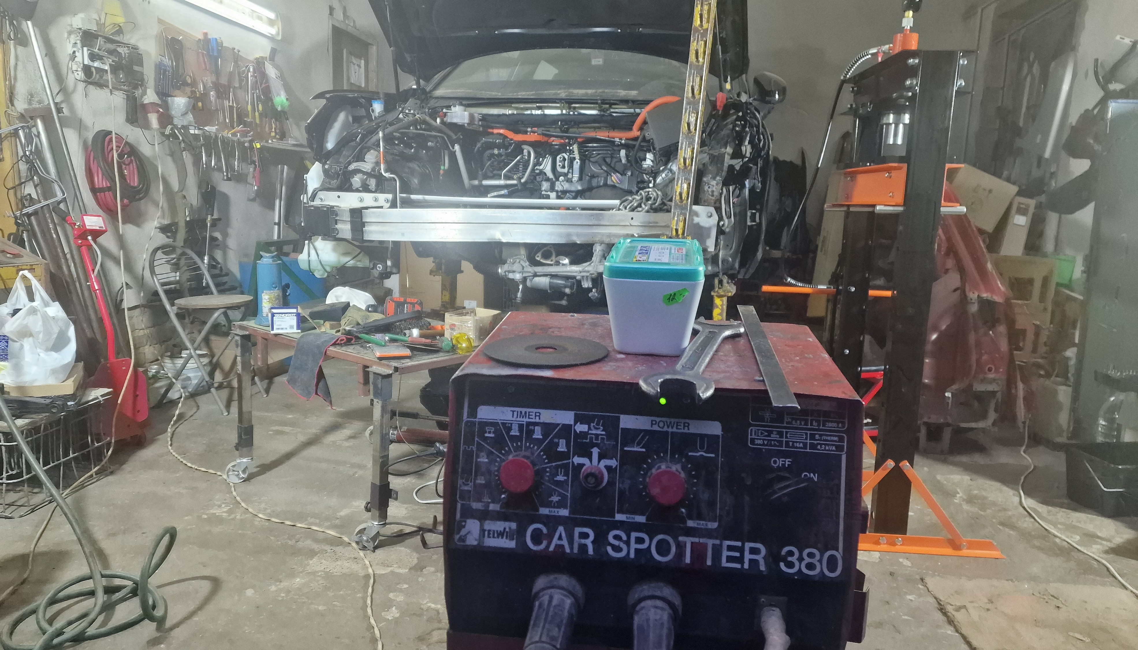 Автосервіс зовні